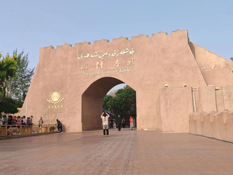 Kashgar Travel Guide: Complete 2024 Itinerary - Featured
