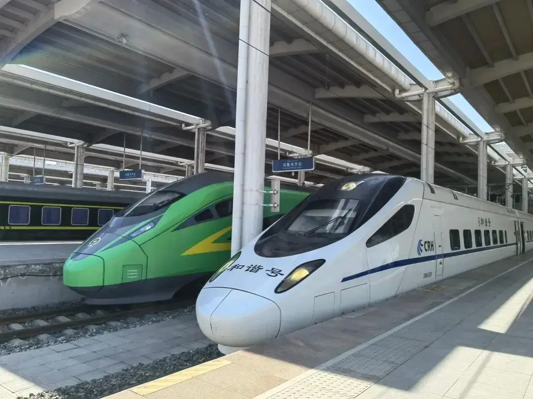 Platform at a southern Xinjiang railway station