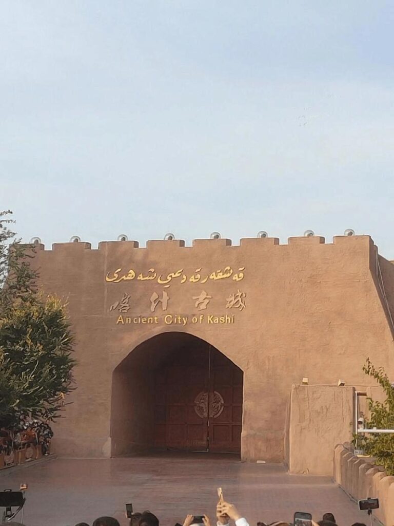 Minfeng (Niya) Xinjiang: The Niya Ruins Are Off-Limits, Here Is the County Around Them